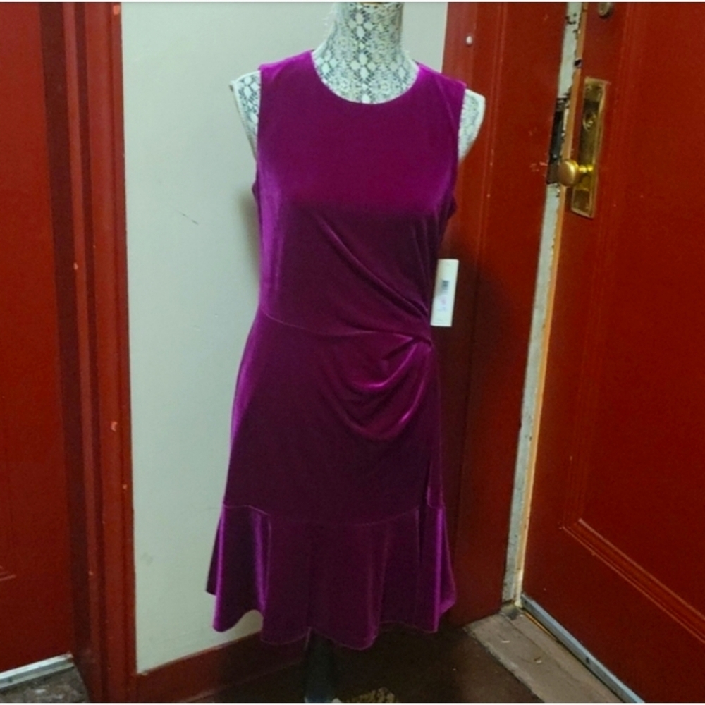Eliza J Women' Cocktail Flutter Hem With Ruched Decor At The Waist Dress SZ 10P
